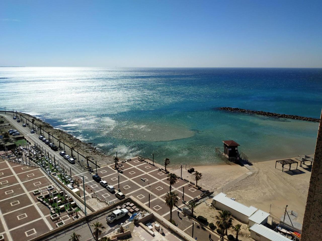 Almogim- Almog Building Хайфа Номер фото